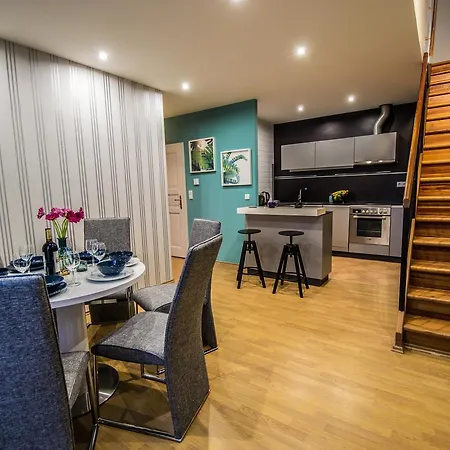 Apartment Pin-up 3bdr Ruterra Apt With City View