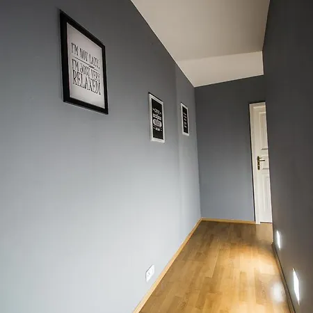 Apartment Pin-up 3bdr Ruterra Apt With City View *