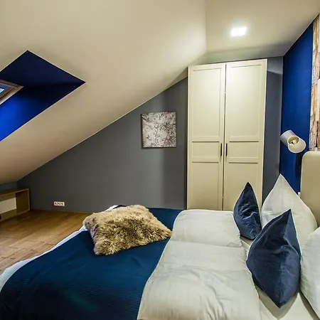 Apartment Pin-up 3bdr Ruterra Apt With City View